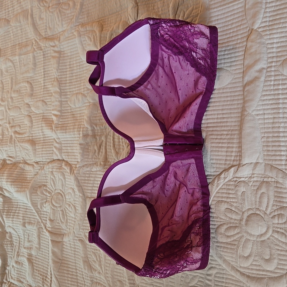 Torrid Lace Lightly Lined Balconette Bra - Size 46DDD - Picture 2 of 6